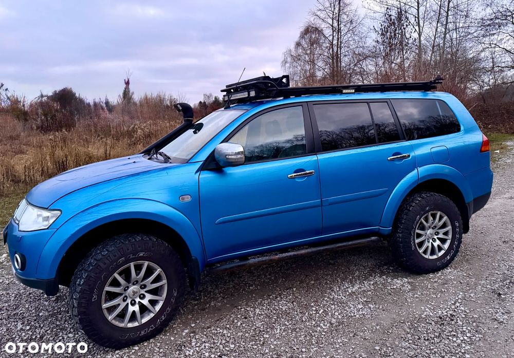 Mitsubishi Pajero Sport - 2