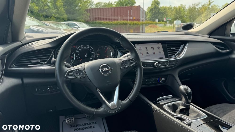 Opel Insignia 1.5 T Enjoy S&S Eco - 33