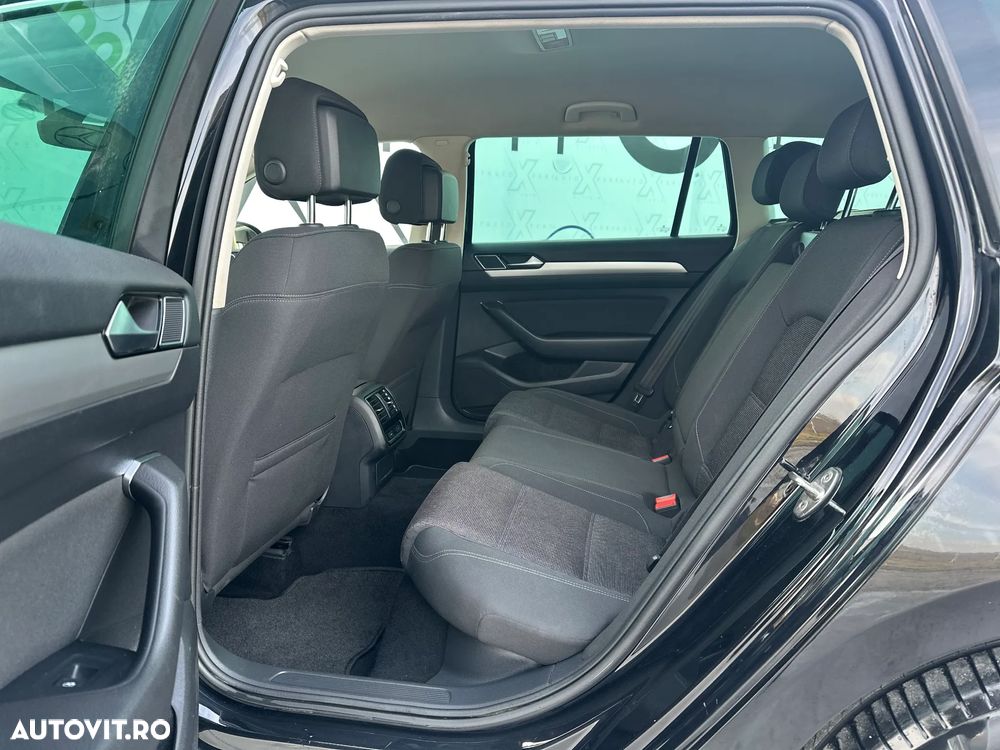 Volkswagen Passat 2.0 TDI DSG (BlueMotion Technology) Comfortline - 11