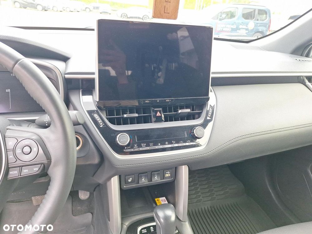 Toyota Corolla Cross - 16