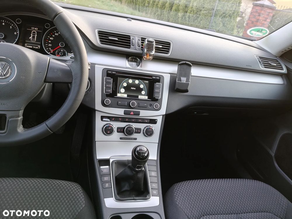 Volkswagen Passat 1.4 TSI BMT Comfortline - 8