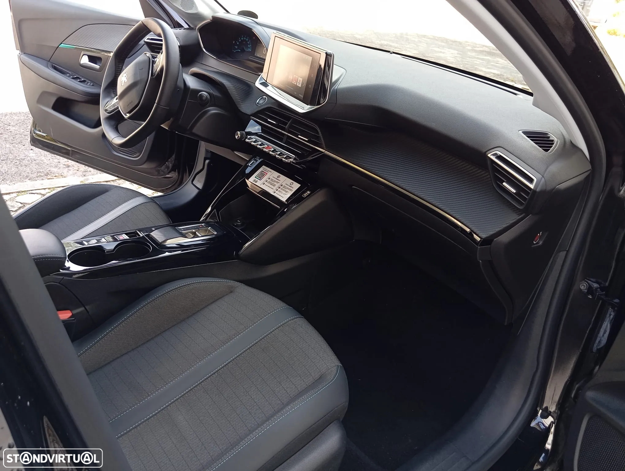 Peugeot e-208 50 kWh Allure Pack - 9