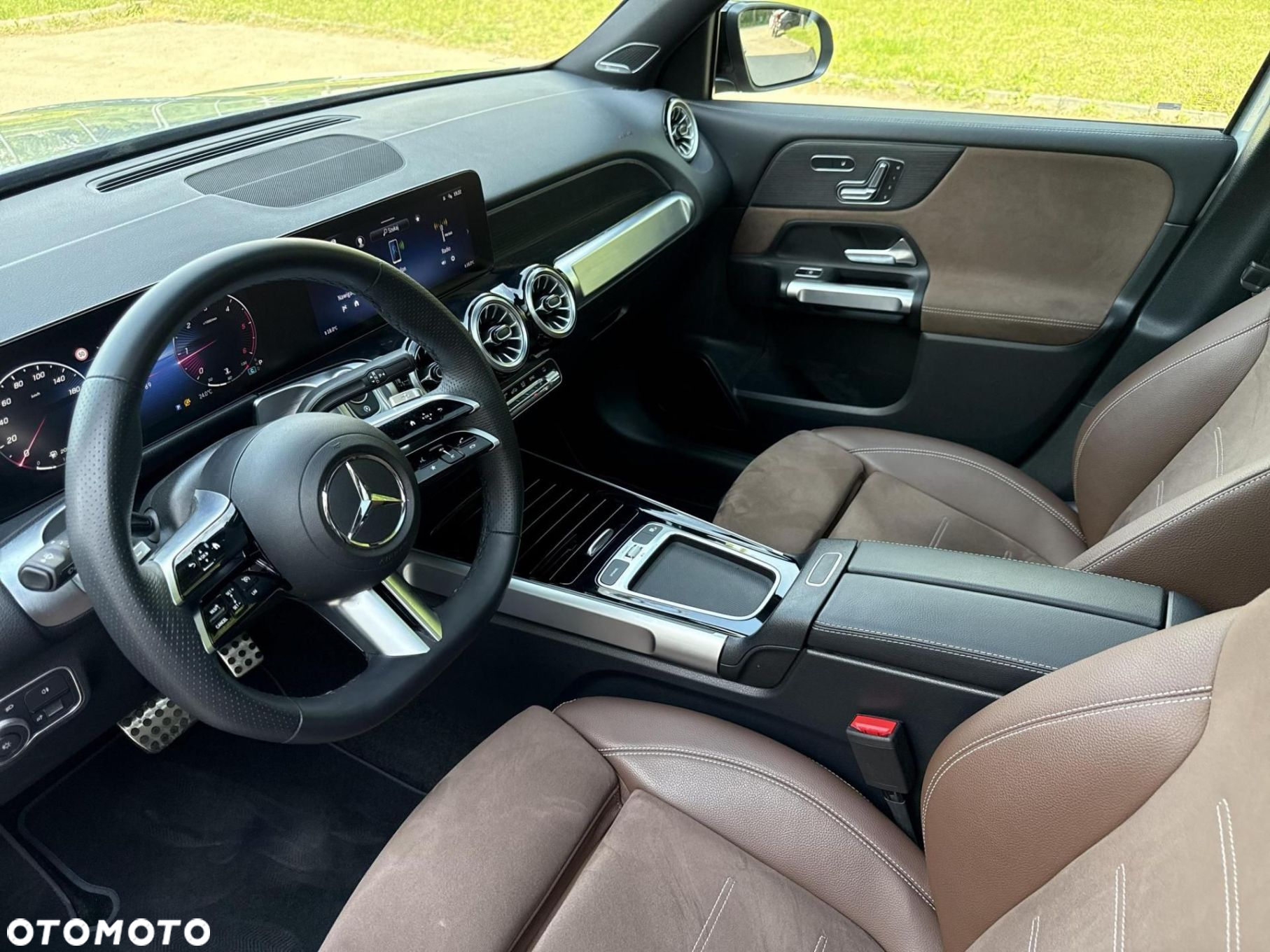 Mercedes-Benz GLB - 10