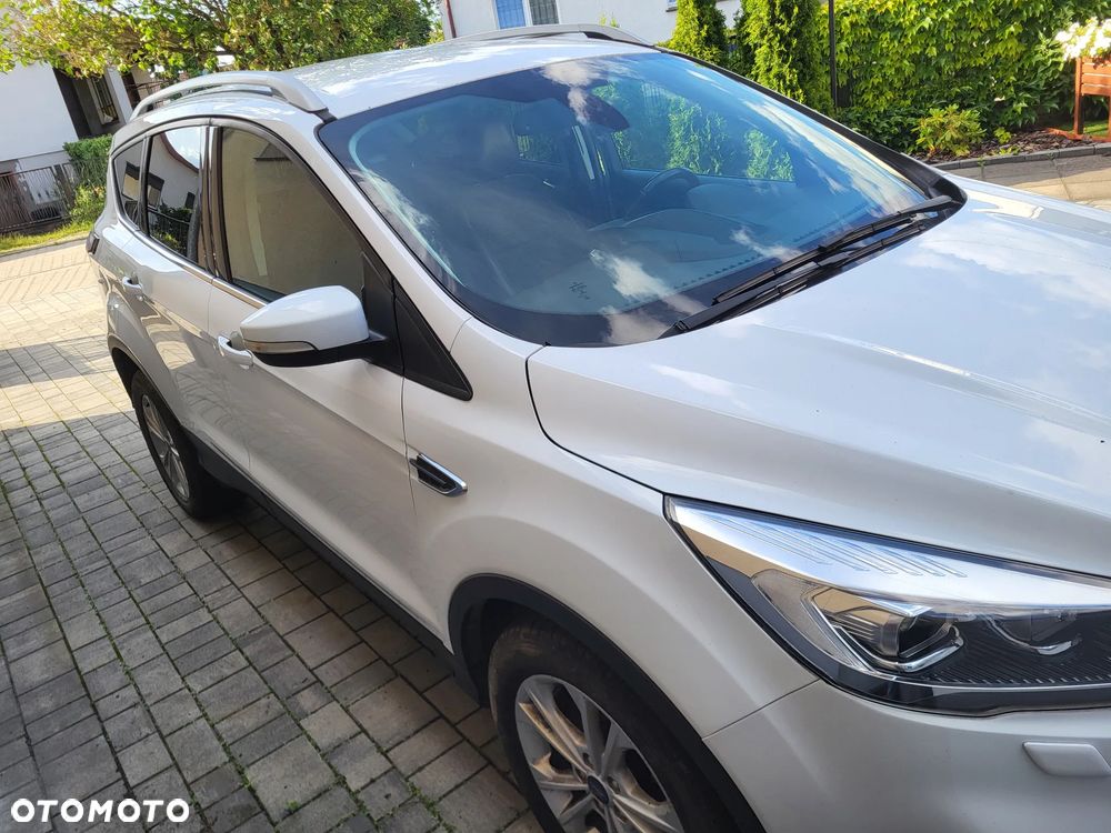 Ford Kuga 1.5 TDCi FWD Titanium - 12