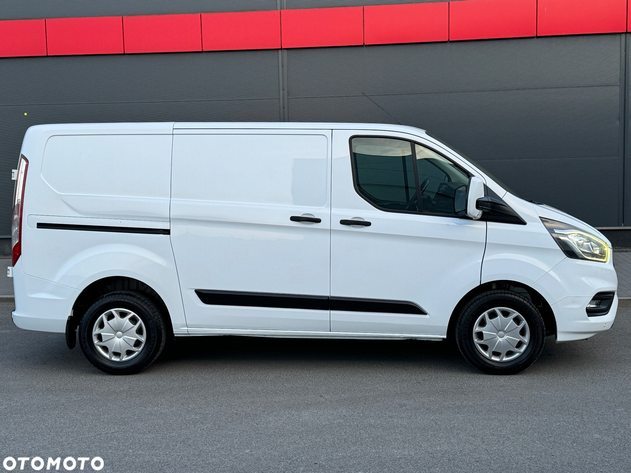 Ford Transit Custom - 10