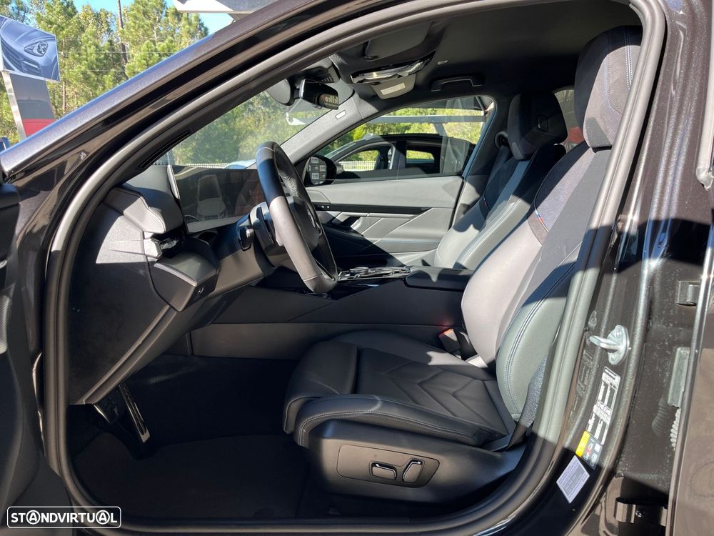 BMW 530 e Pack Desportivo M - 20