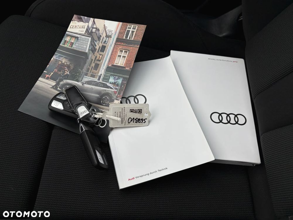 Audi A5 Sportback 40 TFSI S tronic design - 38
