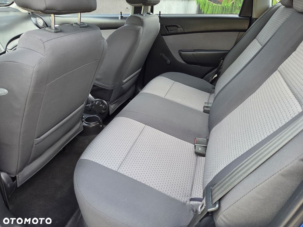 Chevrolet Aveo 1.2 16V LT - 21