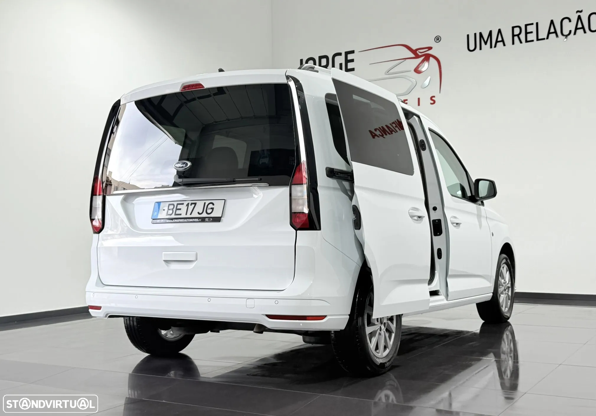 Ford Tourneo Connect 2.0 TDCi Titanium - 17
