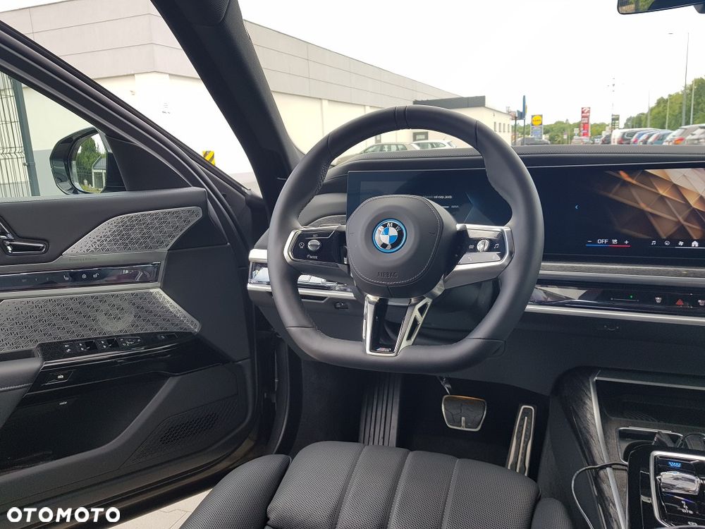 BMW i7 105.7kWh xDrive60 M Sport - 36