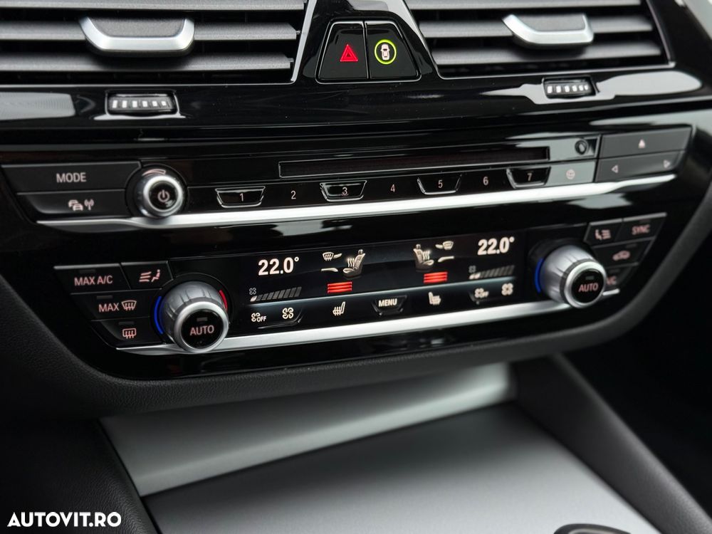 BMW Seria 5 530d xDrive Aut. - 22