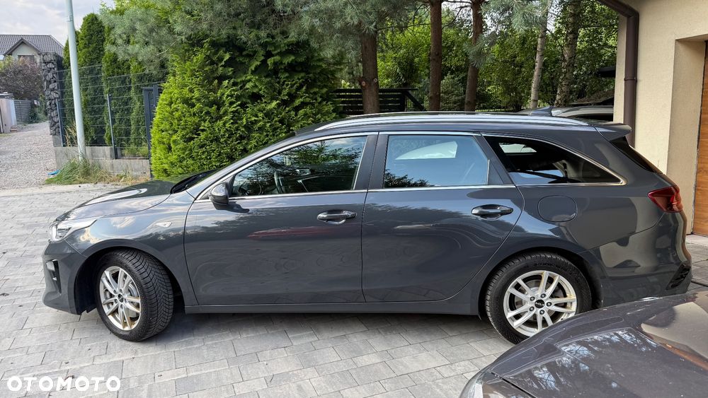 Kia Ceed 1.6 CRDi Eco-Dynamics+ (48V Mild-Hybrid) DCT7 Spirit - 17