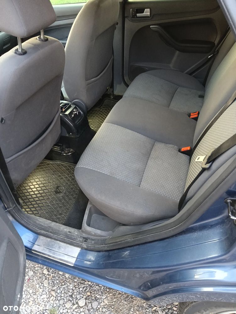 Ford Focus - 10