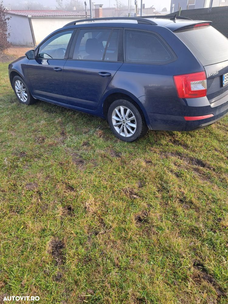 Skoda Octavia 1.6 TDI Active - 11