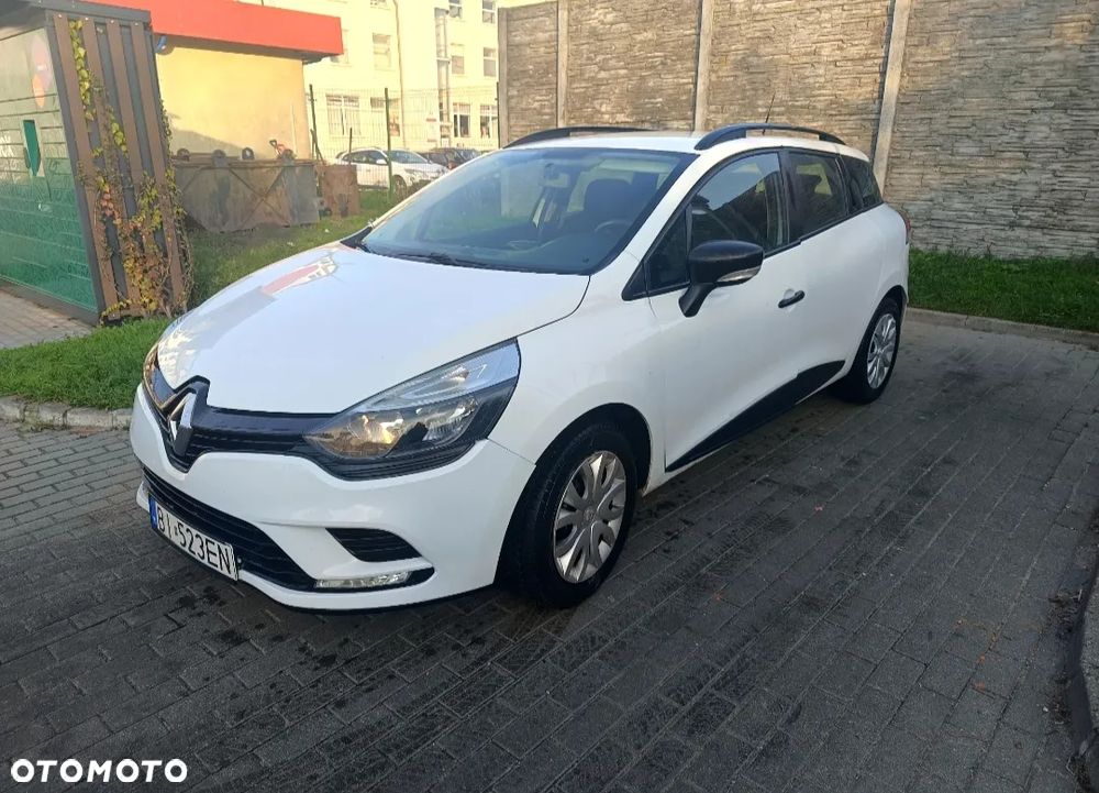 Renault Clio - 1