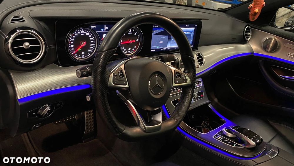 Mercedes-Benz Klasa E 200 d 9G-TRONIC - 18