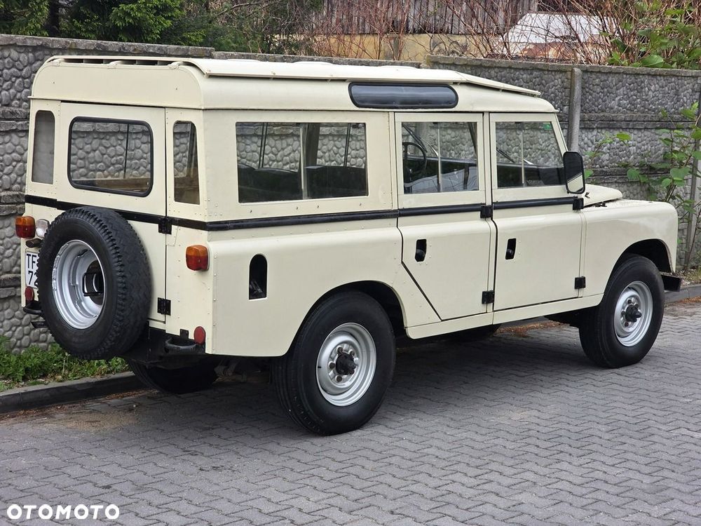 Land Rover Defender - 9