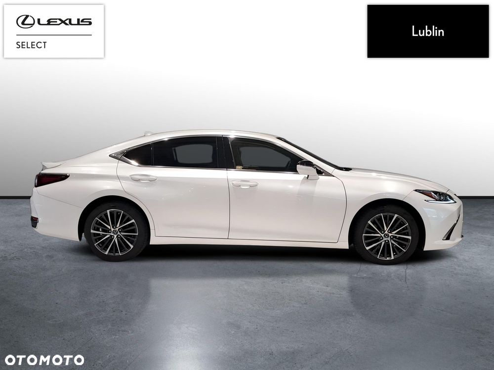 Lexus ES 300h Business Edition - 6