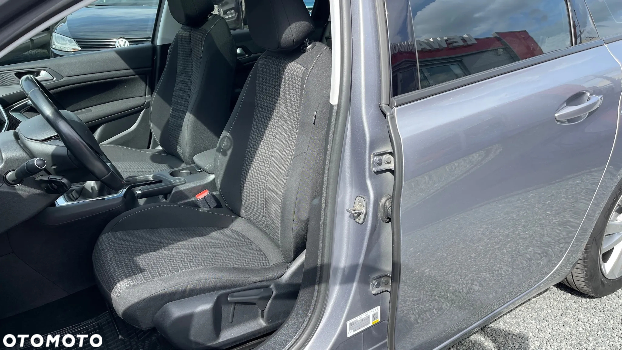 Peugeot 308 - 24