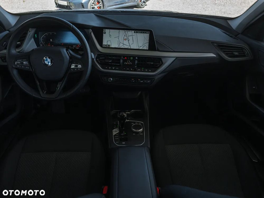 BMW Seria 1 118i Advantage - 9