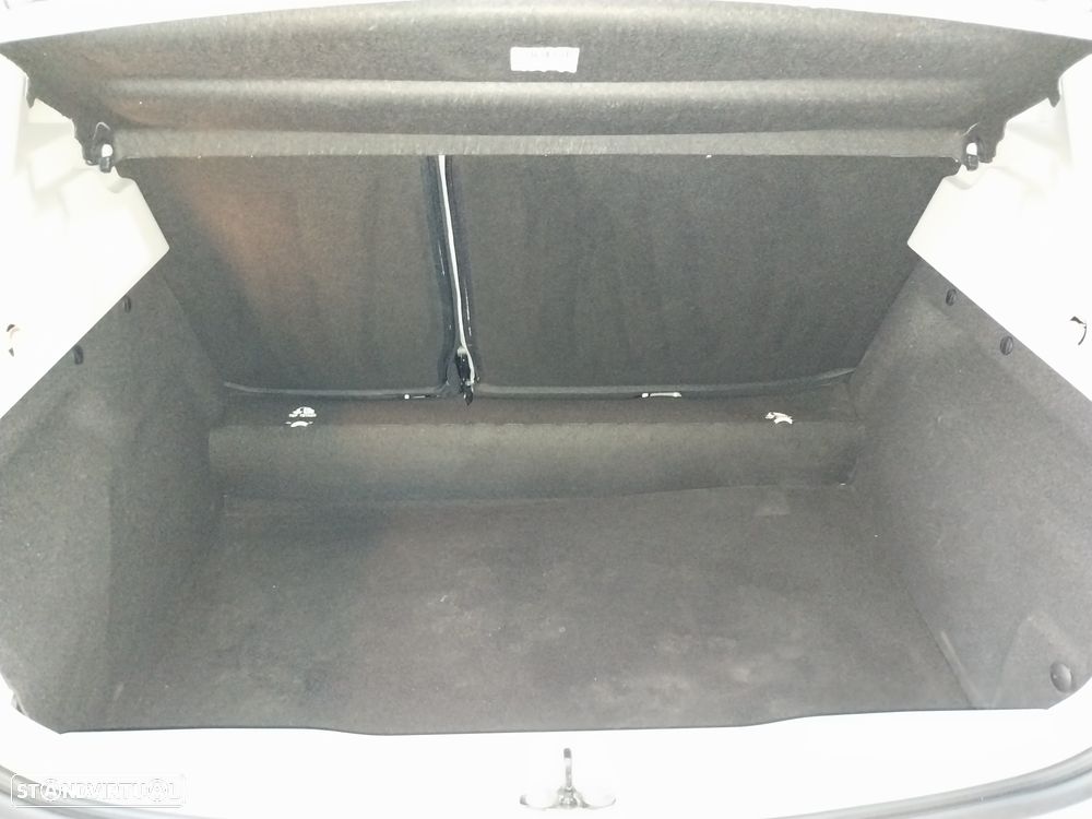 Renault Zoe (s/ Bateria) 41 kwh Intens - 9