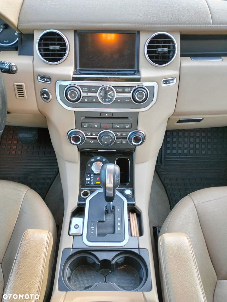 Land Rover Discovery 2.7D V6 HSE - 9