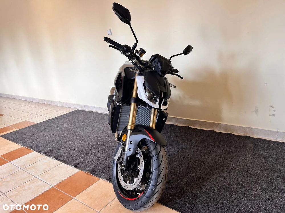 QJMOTOR SRK 800 - 10