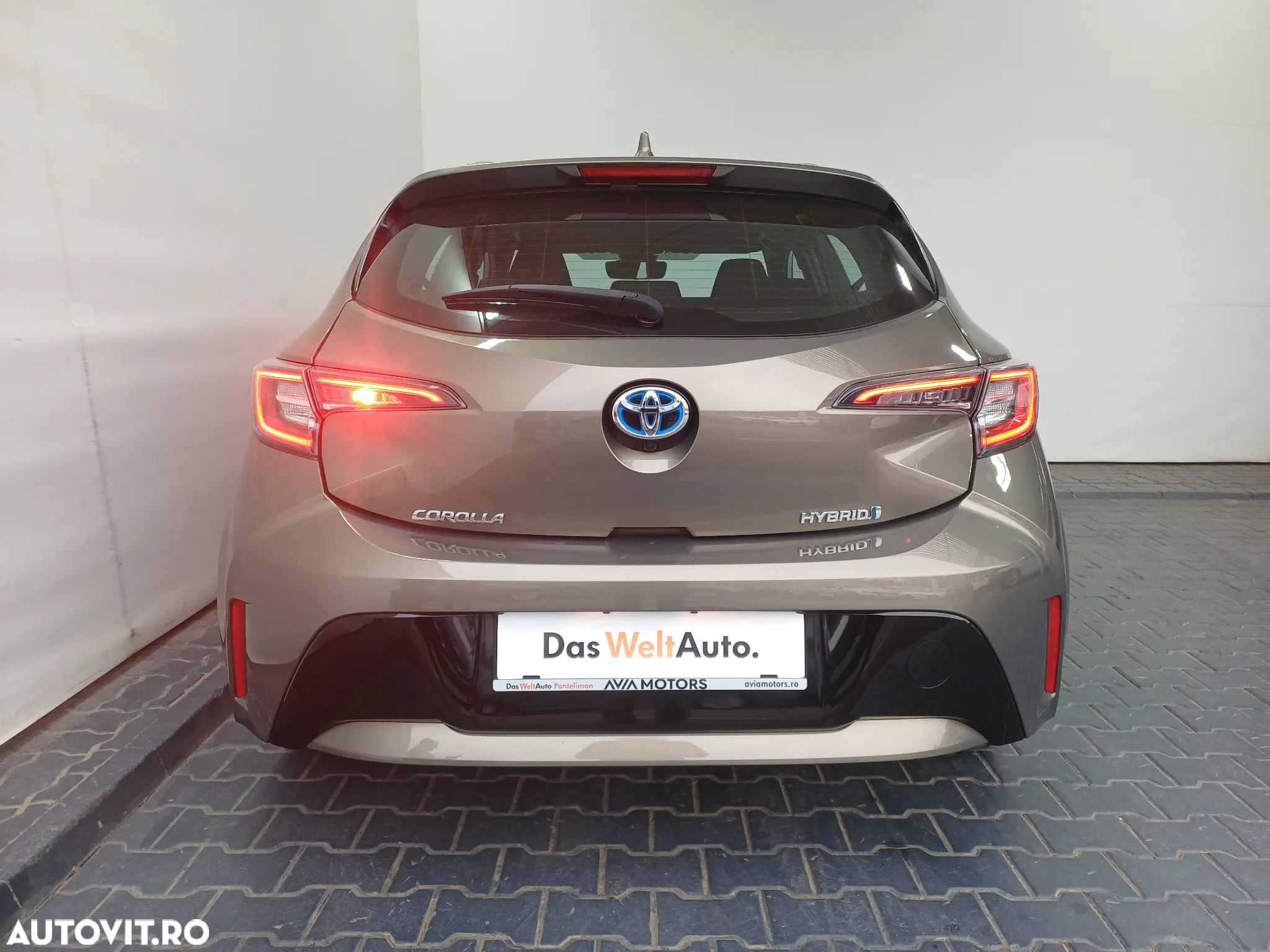 Toyota Corolla Sedan 1.8 HSD Dynamic - 23