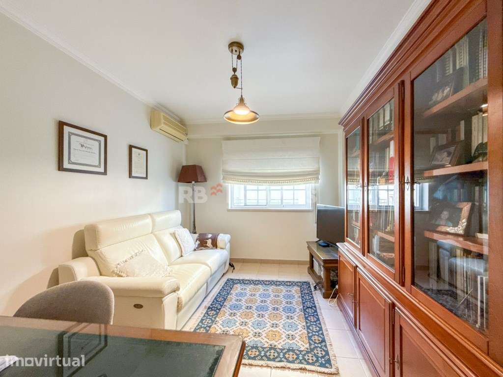 Apartamento T4 com garagem, na zona norte do Entroncamento - Grande imagem: 3/42