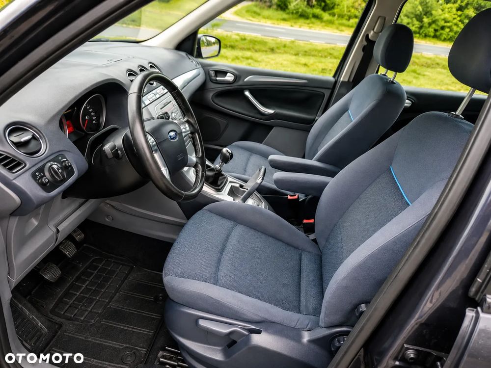 Ford Galaxy - 7