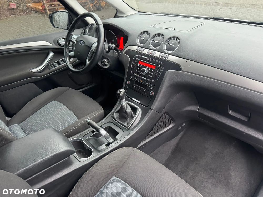 Ford Galaxy 2.0 TDCi Titanium - 16