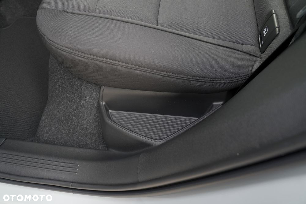 Volvo XC 40 B3 Core - 11