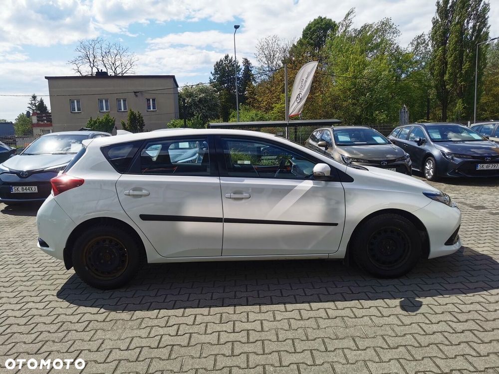 Toyota Auris 1.33 VVT-i Active - 16