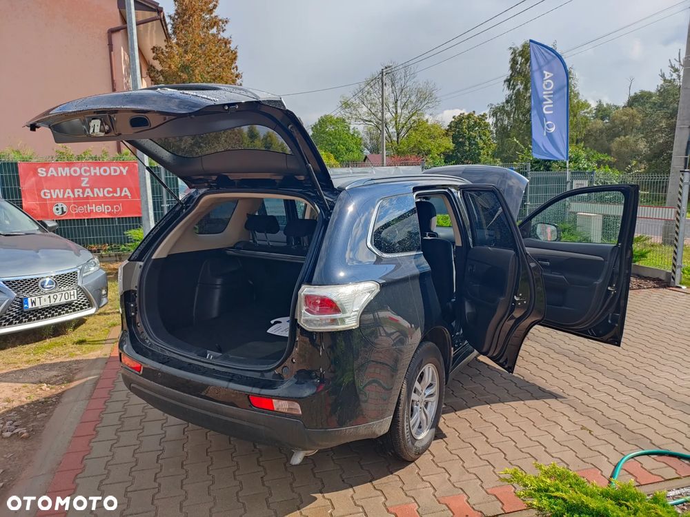 Mitsubishi Outlander 2.0 Intense - 28