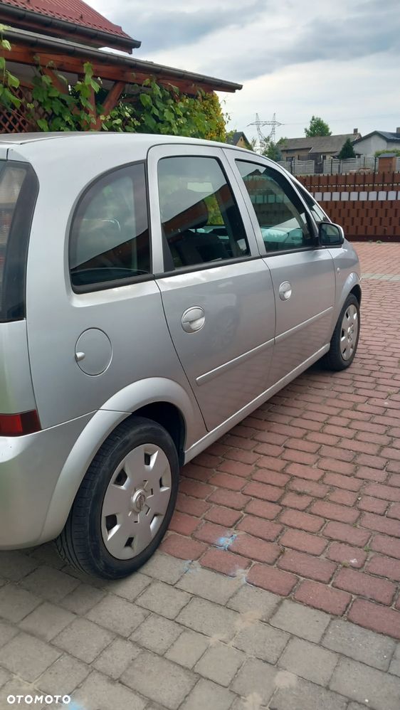 Opel Meriva - 8