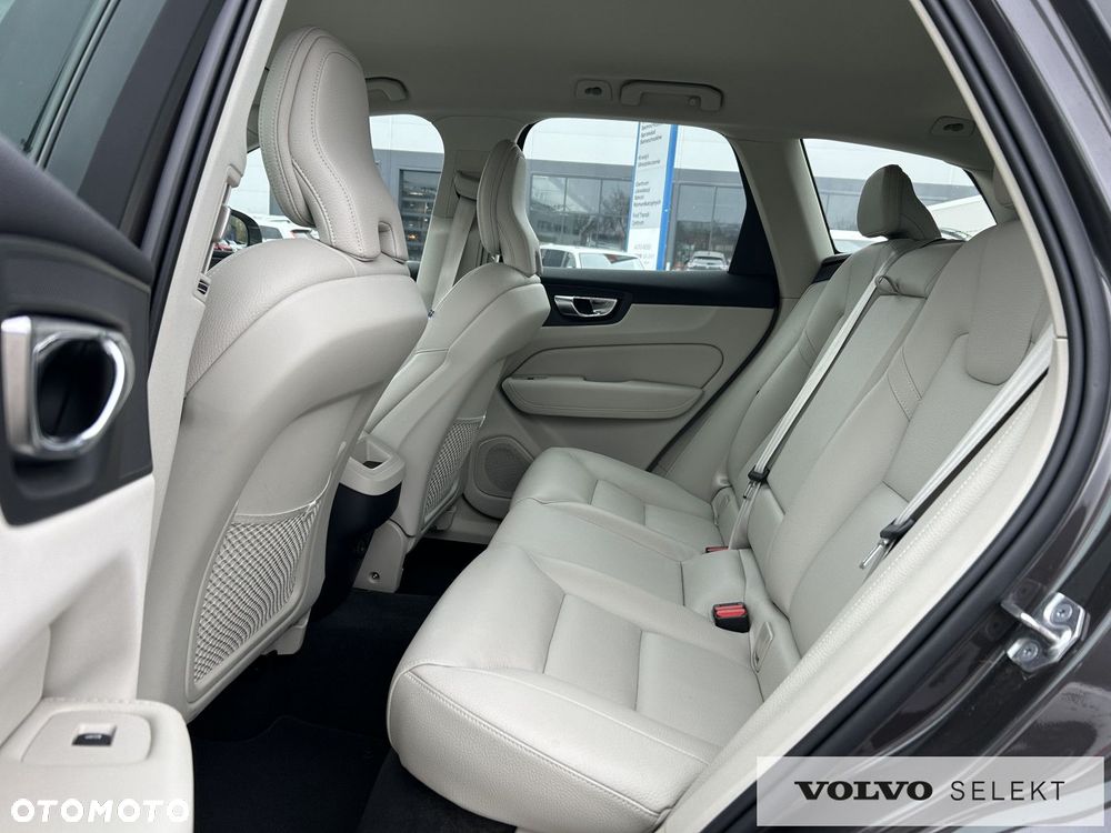 Volvo XC 60 - 28