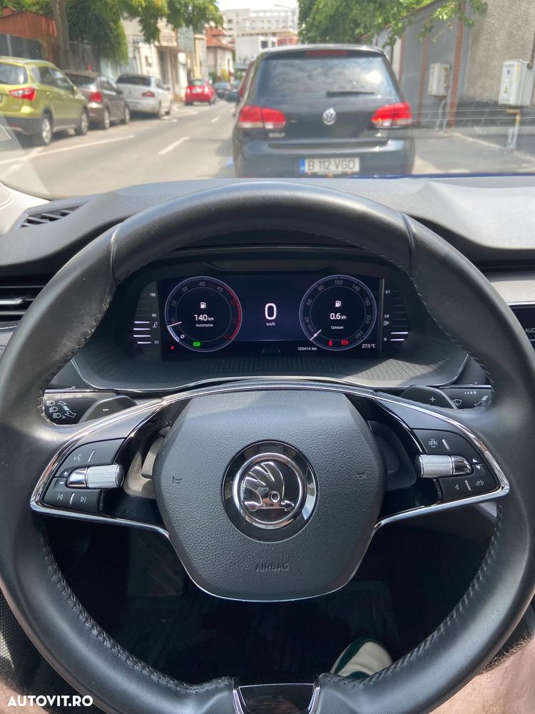 Skoda Octavia 2.0 TDI DSG Ambition - 9