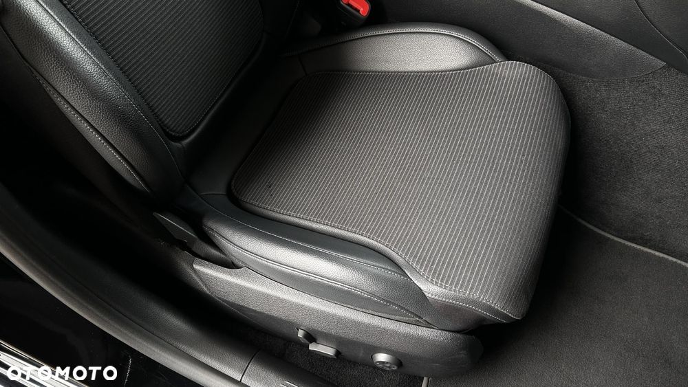 Mercedes-Benz Klasa C - 24