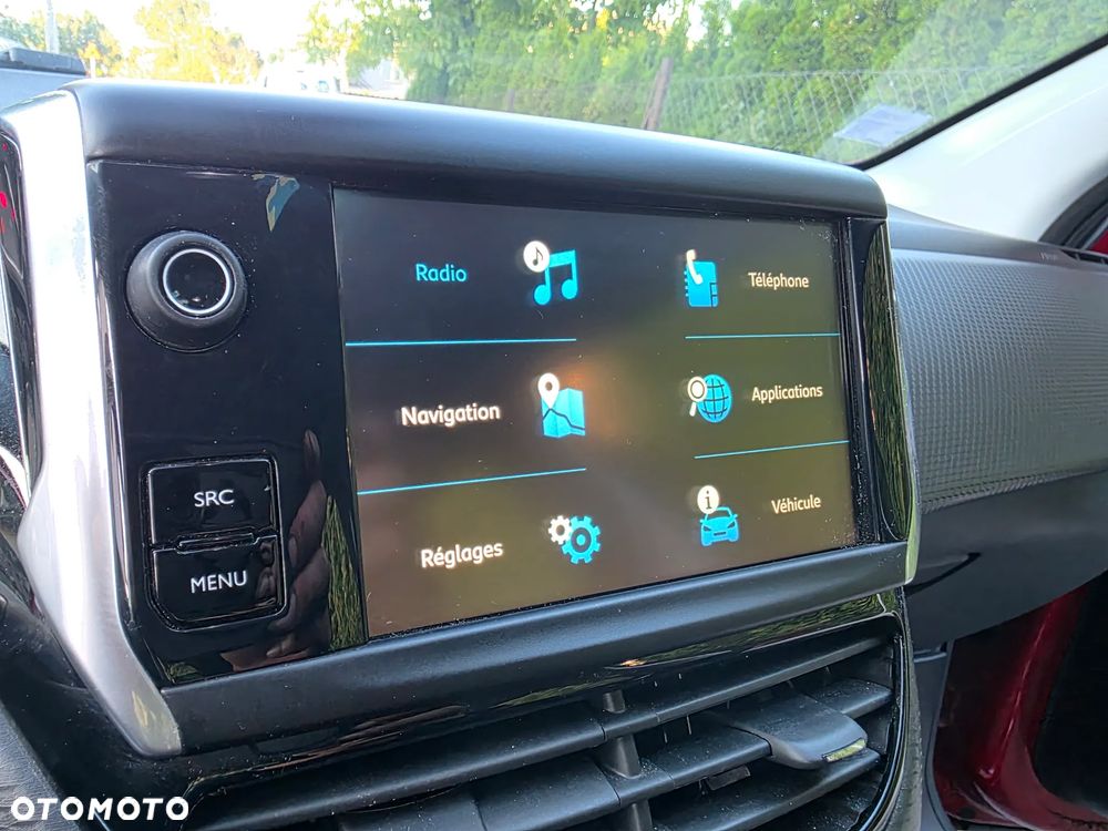 Peugeot 2008 BlueHDi 100 STOP & START Style - 27