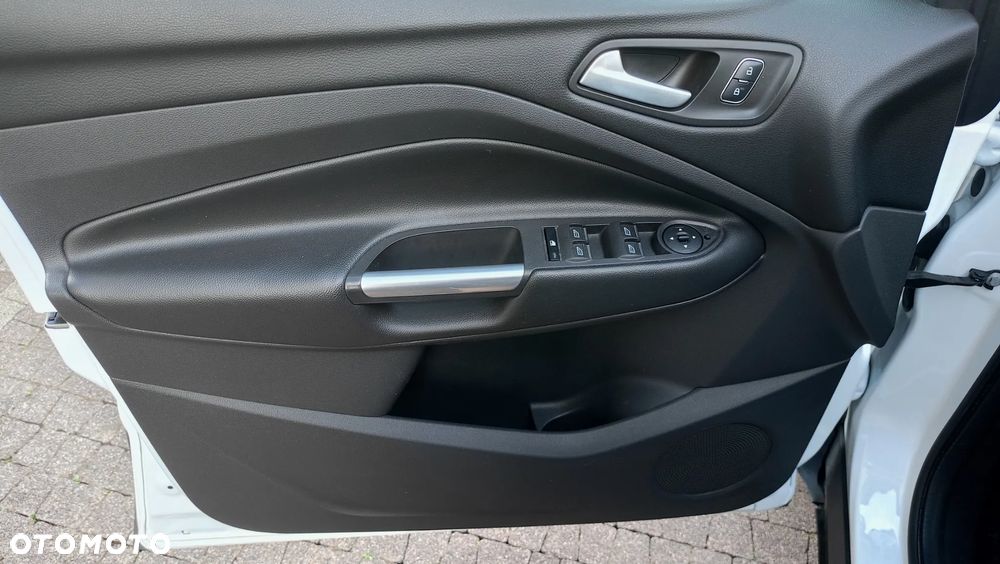 Ford Kuga 2.0 TDCi 4x4 Titanium - 22