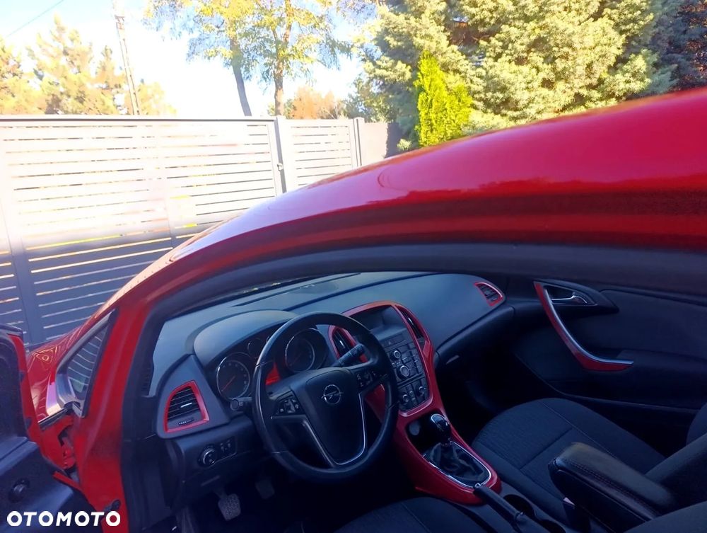 Opel Astra GTC 1.4 Turbo - 8