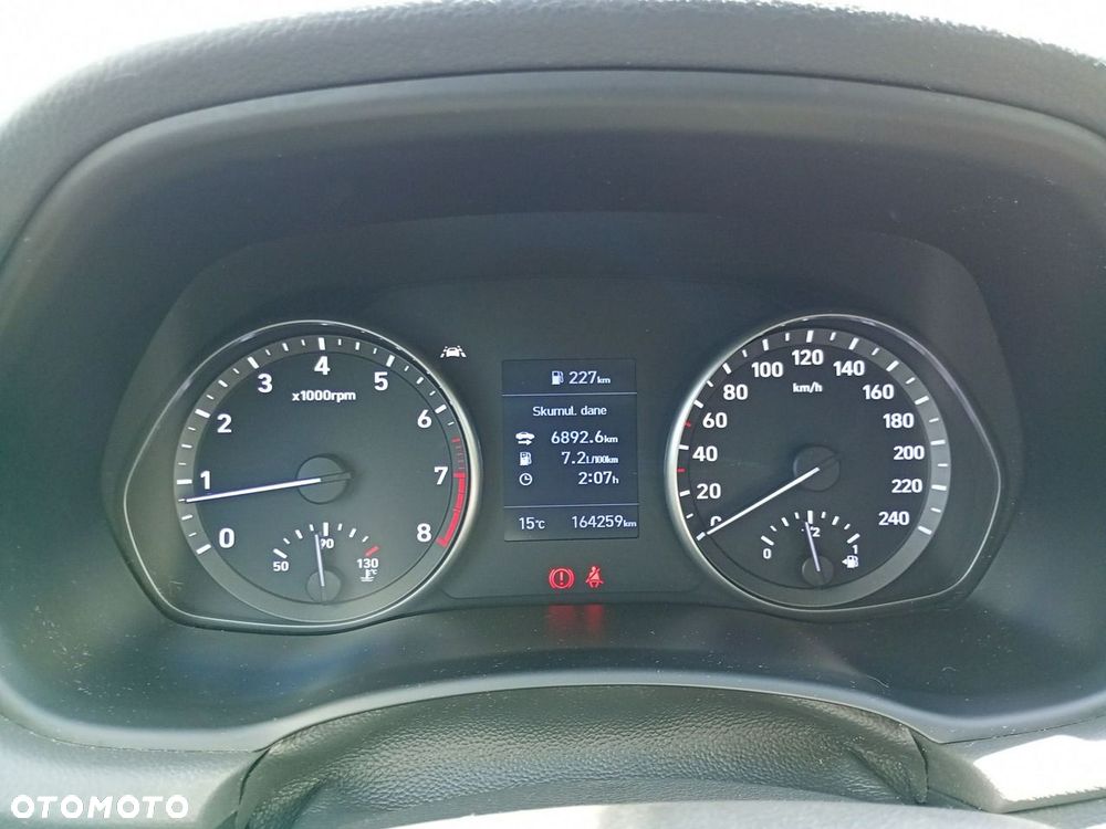 Hyundai i30 1.5 DPI Classic + - 13