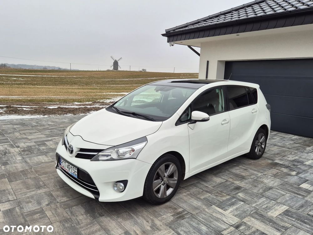 Toyota Verso 1.6 D-4D Premium - 2