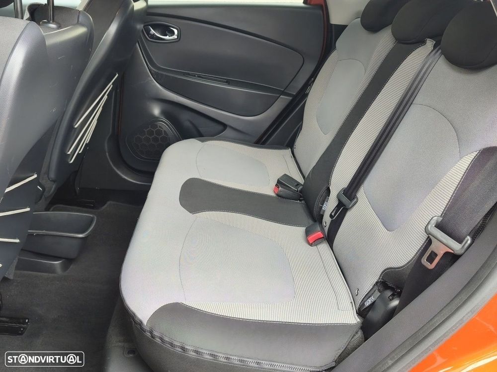 Renault Captur dCi 90 EDC Dynamique - 29