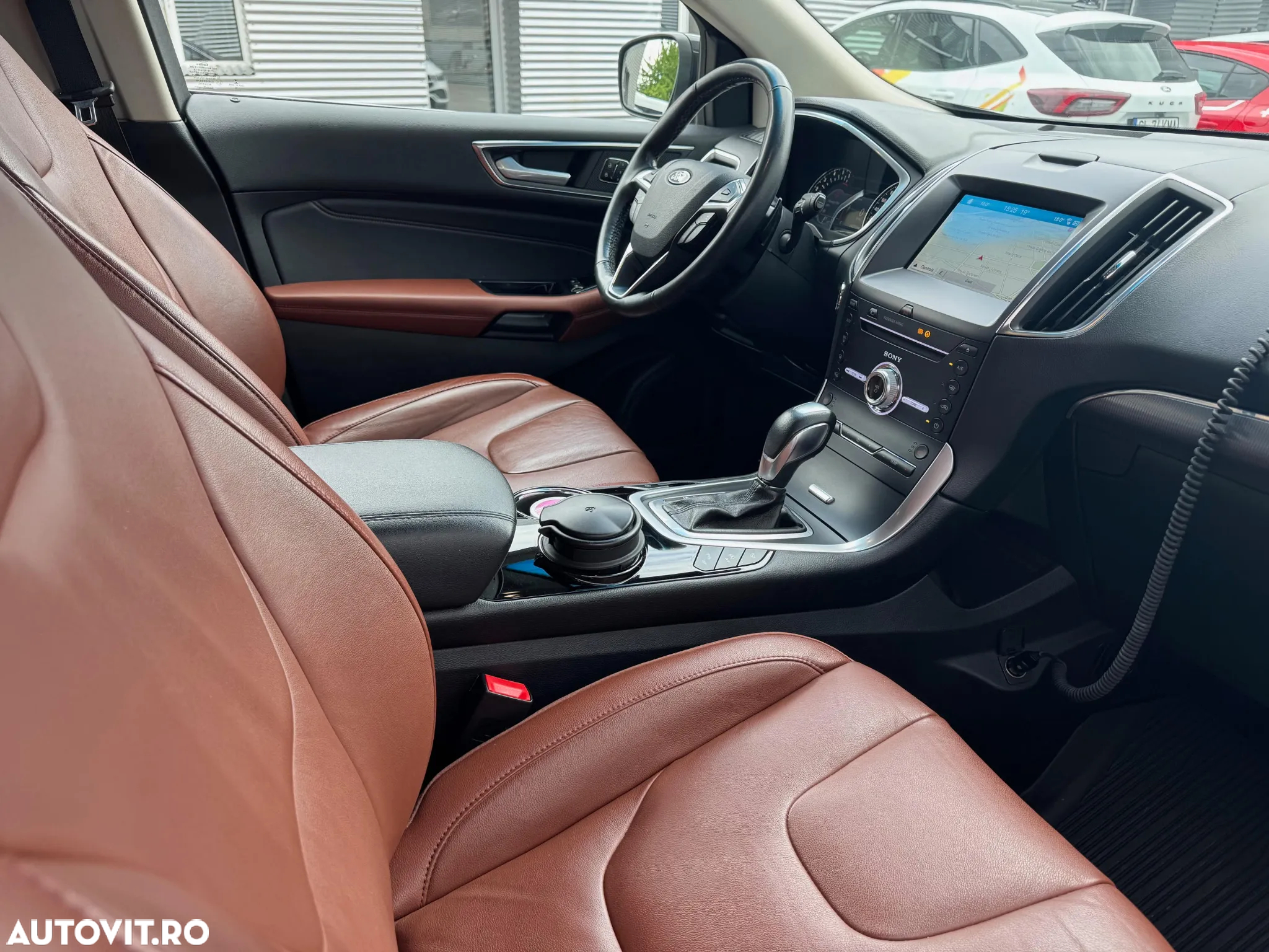 Ford Edge 2.0 TDCi Powershift Titanium - 14
