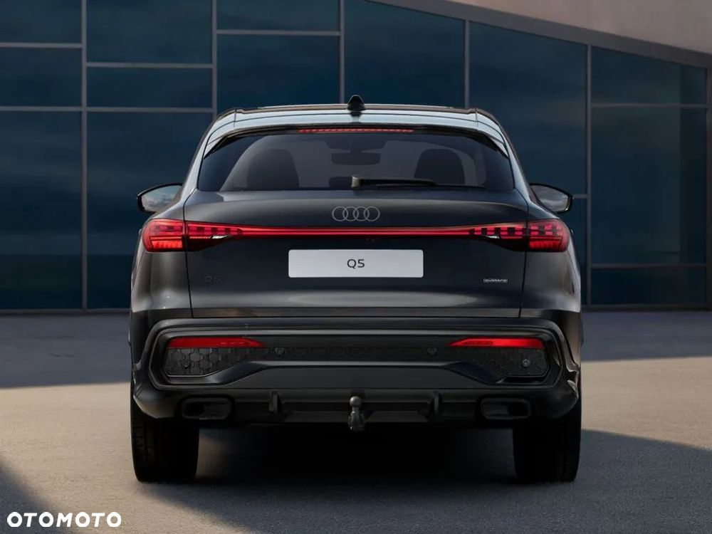 Audi Q5 Sportback - 4