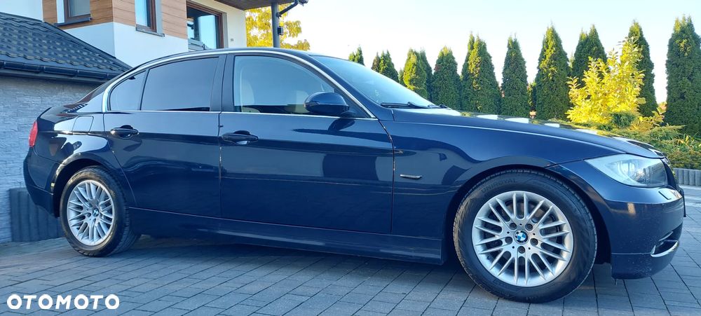 BMW Seria 3 - 25
