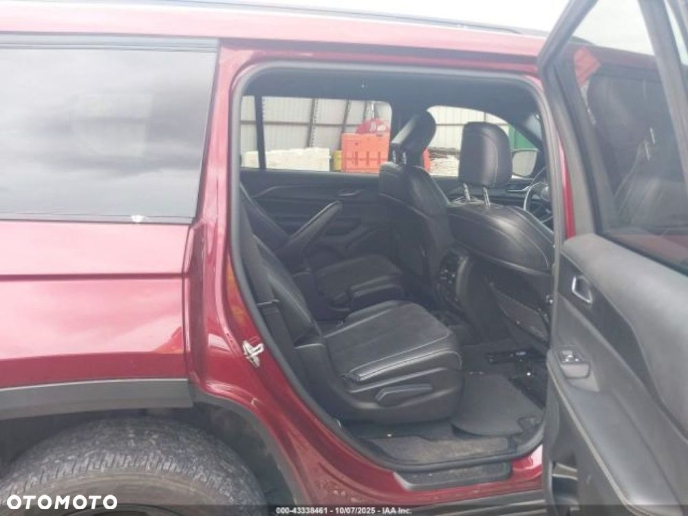 Jeep Grand Cherokee - 10