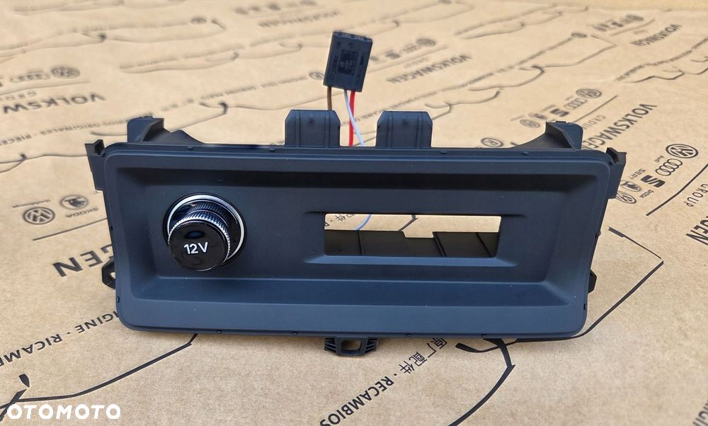 AUDI A6 S6 RS6 A7 S7 RS7 C8 TAPICERKA TUNELU GNIAZDO ZAPALNICZKI 4K0863440 - 1