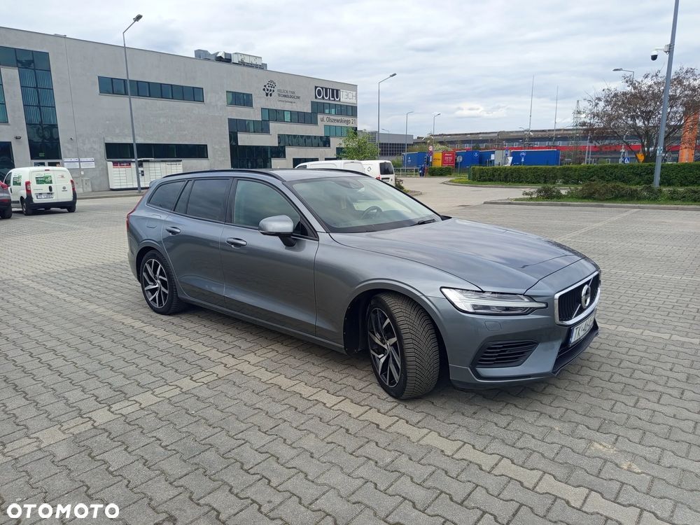 Volvo V60 T6 AWD Twin Engine Geartronic Momentum Pro - 2